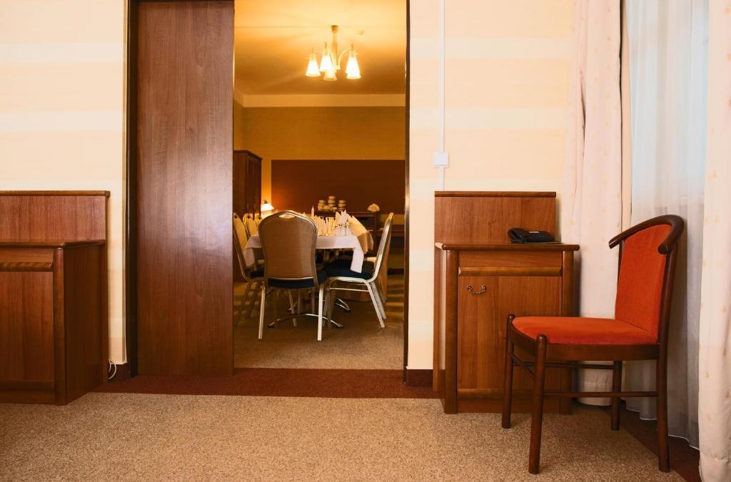 Comfortbiznes プルシュクフ エクステリア 写真